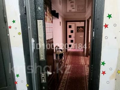3-комнатная квартира · 65 м² · 2/9 этаж, мкр Юго-Восток, Республики 4 — Рядом супермаркет Раха и Гульжан, район Автостанции за 250 000 ₸ в Караганде, Казыбек би р-н