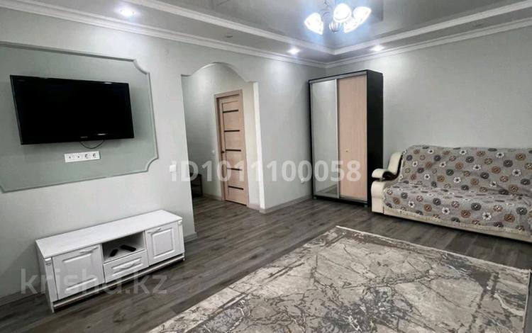 2-комнатная квартира · 60 м² · 12 этаж, Тауелсиздик — Проспект Момышулы Шикарная локация за ~ 28 млн 〒 в Астане, Алматы р-н — фото 2