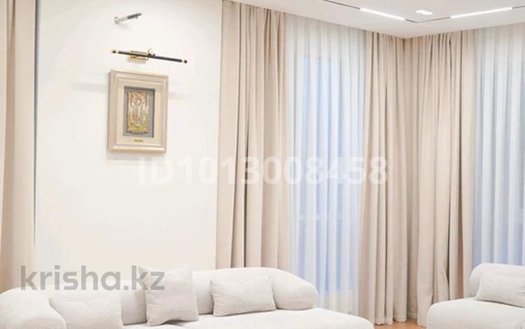 4-бөлмелі пәтер · 130 м² · 2/9 қабат, Туран 43б, бағасы: 158 млн ₸ в Астане, Нура р-н — фото 2