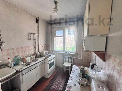3-комнатная квартира · 62 м² · 3/5 этаж, Майкудук, 16й микрорайон 32 — 16 микрорайон, 17 микрорайон за 10.5 млн ₸ в Караганде, Алихана Бокейханова р-н