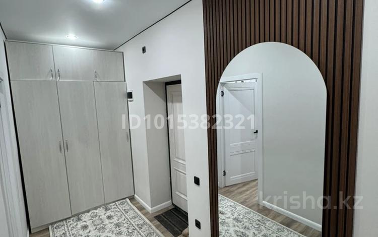 1-комнатная квартира · 40 м² · 1/5 этаж, 16-й мкр 82 за 190 000 ₸ в Актау — фото 2