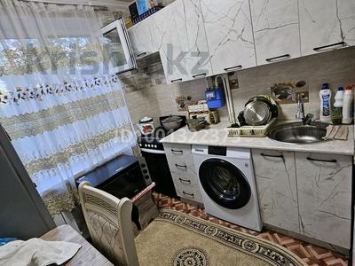 Пәтерлер в Жамбылской обл.: 2-бөлмелі пәтер · 45 м² · 4/5 қабат, Мынбулак 61 — Напротив мед. центра брак и семья, бағасы: 14.2 млн 〒 2-бөлмелі пәтер · 45 м² · 4/5 қабат, Мынбулак 61 — Напротив мед. центра брак и семья, бағасы: 14.2 млн 〒 в Таразе