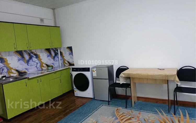 1-бөлмелі пәтер · 30 м², мкр Теректы, Шектібай 3, бағасы: 140 000 ₸ в Алматы, Алатауский р-н — фото 2