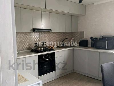 Продажа домов и дачи в Атырауской обл.: Отдельный дом · 4 комнаты · 105 м² · 10 сот., мкр Курсай, 1 проезд 12 за 16 млн 〒 Отдельный дом · 4 комнаты · 105 м² · 10 сот., мкр Курсай, 1 проезд 12 за 16 млн 〒 в Атырау