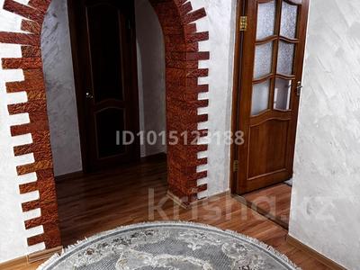 3-бөлмелі пәтер · 86.4 м² · 2/2 қабат, Геолог -ш/а., Аккулова Ануарбек 63 — Ихсан мечеть, бағасы: 16.5 млн ₸ в Атырау, мкр Геолог