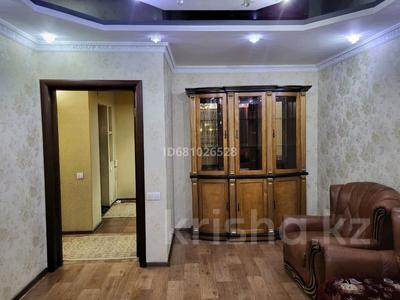 4-комнатная квартира, 90 м², 3/5 этаж помесячно, Гарышкер 33 за 250 000 〒 в Талдыкоргане