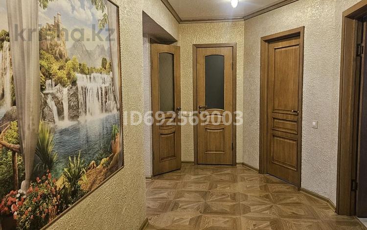 2-комнатная квартира, 81.4 м², 5/5 этаж, Валиханова 46 за 34.4 млн 〒 в Петропавловске — фото 2