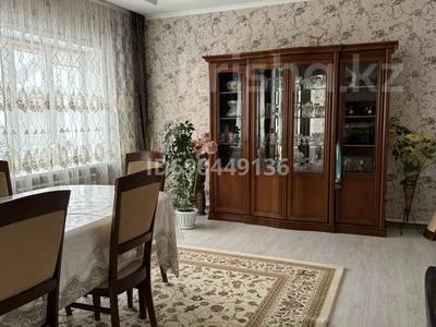 Отдельный дом • 6 комнат • 306 м² • 10 сот., Баукенова за 78 млн 〒 в Бишкуле