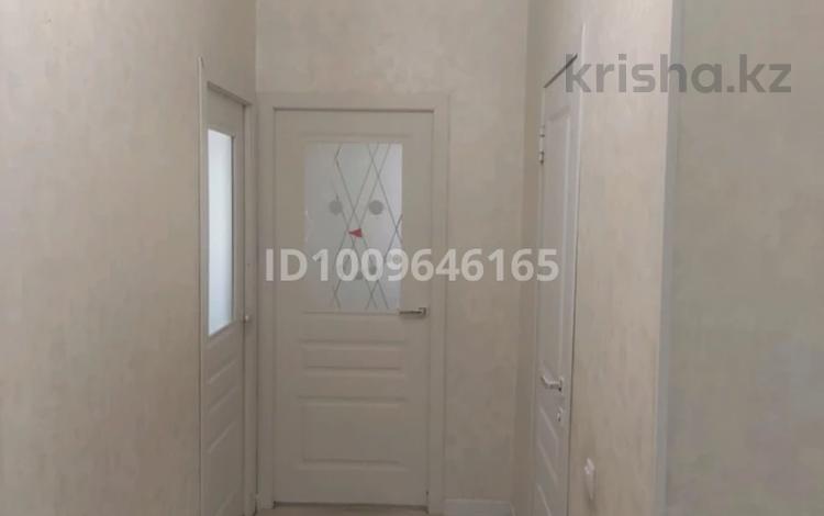 3-комнатная квартира · 110 м² · 4/5 этаж, 19-й мкр — Возле школы 32 за 32.5 млн ₸ в Актау — фото 2