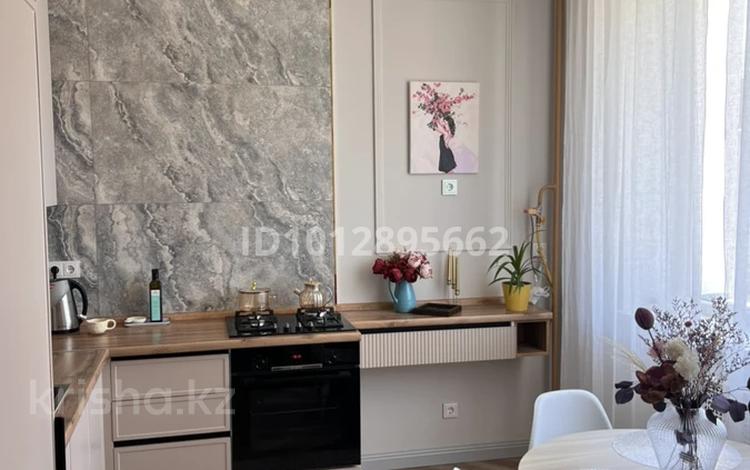 2-бөлмелі пәтер · 65 м², 19-й мкр 45/3, бағасы: 220 000 ₸ в Актау — фото 2