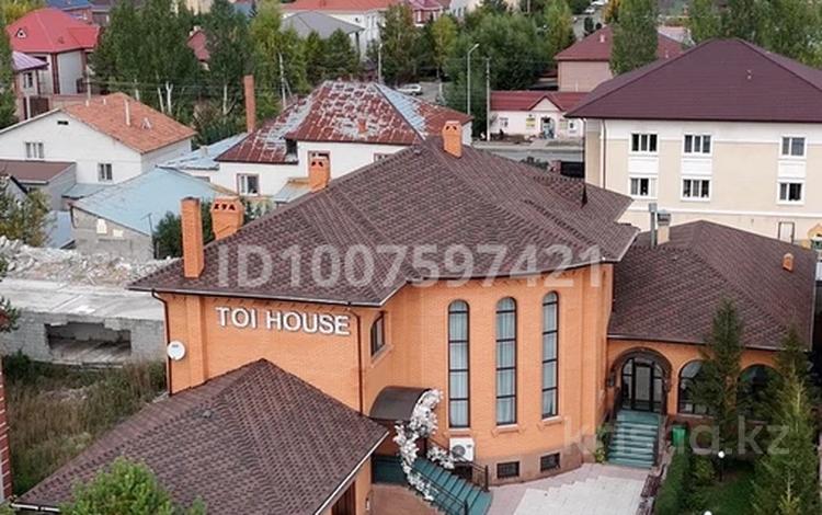 Дом · 7 комнат · 450 м², Силети 11 — Смолл за 350 000 〒 в Астане, Алматы р-н — фото 3