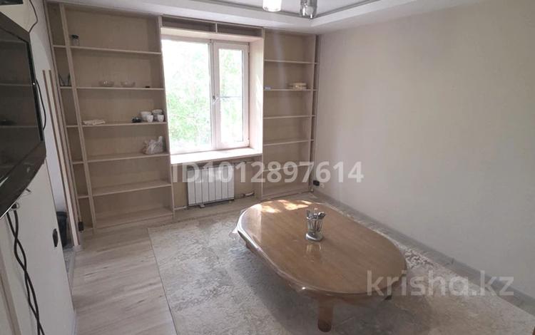 3-бөлмелі пәтер · 60 м² · 2/5 қабат, Пушкина 3/1, бағасы: 250 000 ₸ в Астане, р-н Байконур — фото 2