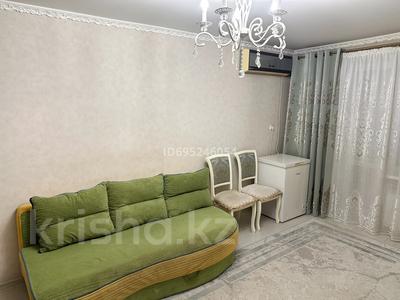 2-комнатная квартира, 45 м², 8/10 этаж, Абдирова 19 — Абдирова 19 за ~ 17.9 млн 〒 в Караганде, Казыбек би р-н