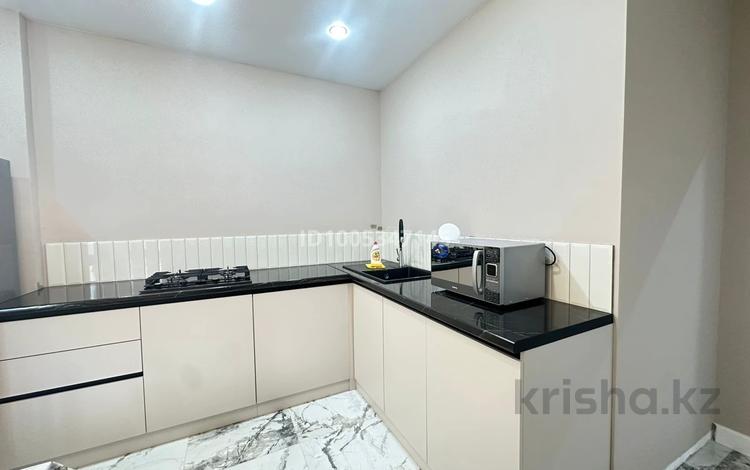 4-бөлмелі пәтер · 120 м² · 2/6 қабат, Сатпаева 48а, бағасы: 52 млн ₸ в Атырау — фото 2
