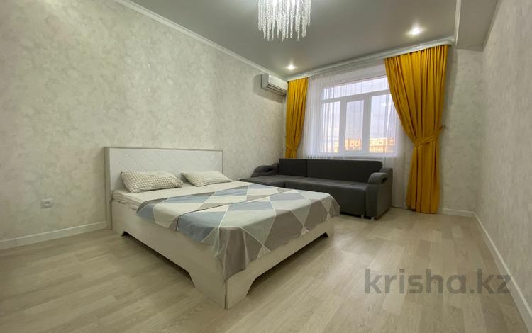 1-бөлмелі пәтер · 50 м², Алтын орда ш/а., Мангилик ел 21, бағасы: 11 000 ₸ в Актобе, мкр. Алтын орда — фото 4