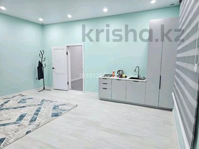 Отдельный дом · 2 комнаты · 72 м² · 8 сот., 36 — Мешітке жақын за 130 000 ₸ в Еркинкале