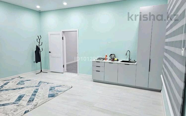 Отдельный дом · 2 комнаты · 72 м² · 8 сот., 36 — Мешітке жақын за 130 000 ₸ в Еркинкале — фото 2