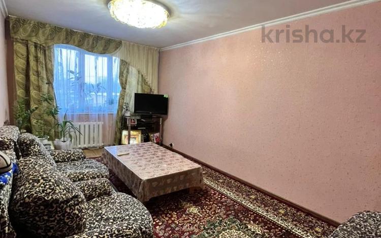 3-комнатная квартира, 69 м², 2/2 этаж, Абая за 26.9 млн 〒 в Петропавловске — фото 2