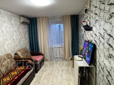 Продажа квартир в Абай обл.: 3-комнатная квартира · 52.9 м² · 4/4 этаж, Титова 149 за 14.9 млн 〒 3-комнатная квартира · 52.9 м² · 4/4 этаж, Титова 149 за 14.9 млн 〒 в Семее