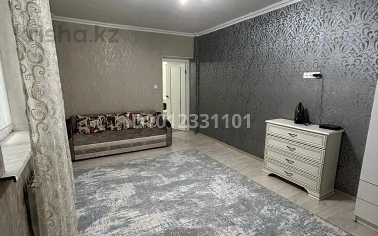 1-бөлмелі пәтер · 39 м² · 2/10 қабат, Райымбека 483, бағасы: 27 млн ₸ в Алматы, Алатауский р-н — фото 2