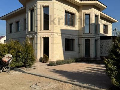 4-бөлмелі пәтер · 190 м² · 3/3 қабат, мкр Ерменсай 115, бағасы: 133 млн ₸ в Алматы, Бостандыкский р-н