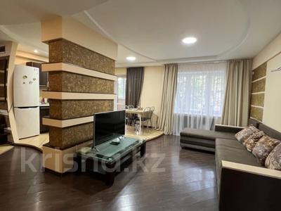 3-комнатная квартира, 68 м², 2/5 этаж, мкр Мамыр, Афцинао — Шаляпина-Яссауи за 33.5 млн 〒 в Алматы, Ауэзовский р-н