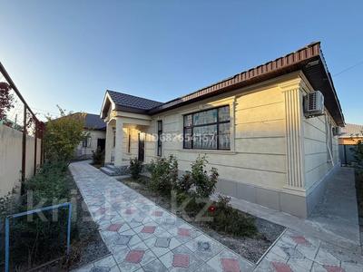 Отдельный дом · 6 комнат · 340 м² · , мкр Самал, Самал 14 проезд 18 — Абиша Кекилбаева за 75 млн ₸ в Атырау