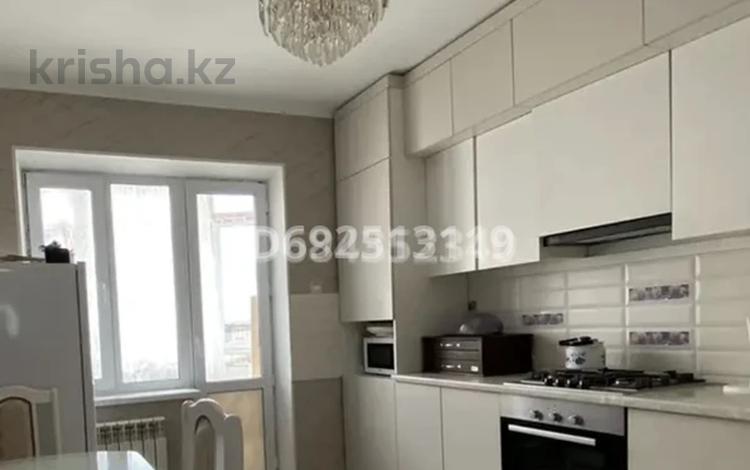 2-комнатная квартира · 60 м² · 7/9 этаж, мкр. Алмагуль, Амандосова 42/2 за 29 млн ₸ в Атырау — фото 2