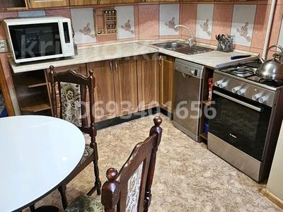 3-бөлмелі пәтер, 70 м², 3/9 қабат ай сайын, мкр Тастак-3 87А, бағасы: 350 000 〒 в Алматы, Алмалинский р-н