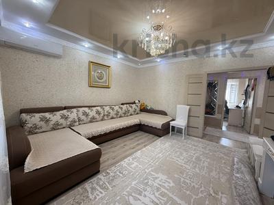 2-комнатная квартира · 60 м² · 4/5 этаж, проспект Сатпаева 102А за 20 млн ₸