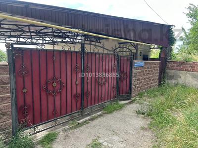 Отдельный дом · 5 комнат · 500 м² · 16 сот., мкр Ерменсай, Университетская 10 за 240 млн ₸ в Алматы, Бостандыкский р-н