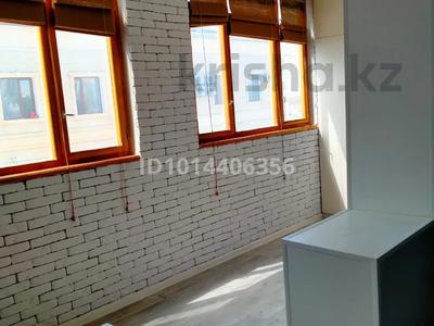 2-бөлмелі пәтер · 52 м² · 2/5 қабат, 12-ш/а. 19, бағасы: 17 млн ₸ в Актау, 12-й мкр