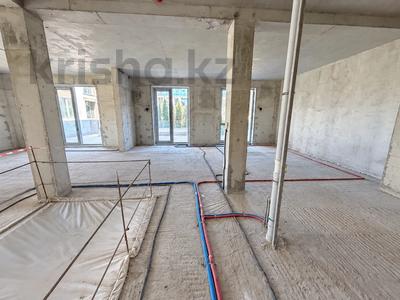 4-бөлмелі пәтер · 245 м² · 1/3 қабат, Достык 300, бағасы: 415 млн ₸ в Алматы, Медеуский р-н