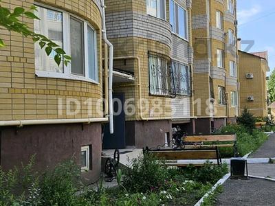 4-комнатная квартира · 135 м² · 5/5 этаж, мкр 12, Батыс 2 30/Д — Рядом супермаркет Дина за 51 млн 〒 в Актобе