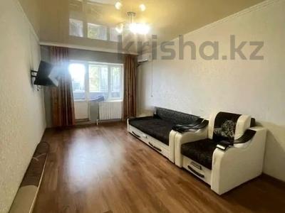 1-бөлмелі пәтер · 49 м² · 4/5 қабат, Алтын орда ш/а., тауелсиздик, бағасы: 18.5 млн ₸ в Актобе, мкр. Алтын орда
