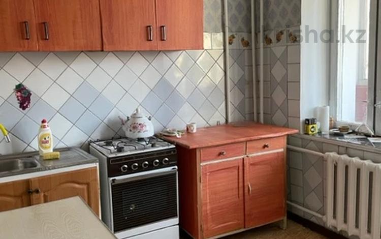 2-комнатная квартира · 54 м² · 4/5 этаж, Ауэзова — Толе би за 240 000 ₸ в Алматы, Алмалинский р-н — фото 2