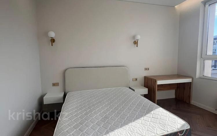 2-бөлмелі пәтер · 40 м² · 9/12 қабат, Райымбек батыр 2, бағасы: 39.6 млн ₸ в Астане, Сарайшык р-н — фото 13