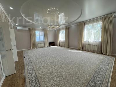 Жеке үй · 6 бөлме · 310 м² · 8 сот., мкр Лесхоз, Кубаш Медеубаева 6а, бағасы: 48 млн 〒 в Атырау