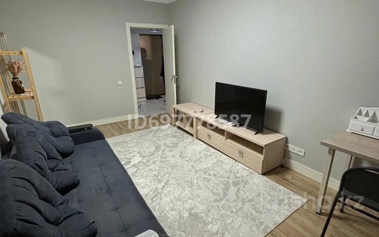 1-комнатная квартира, 35 м², 4/9 этаж помесячно, Абая 130