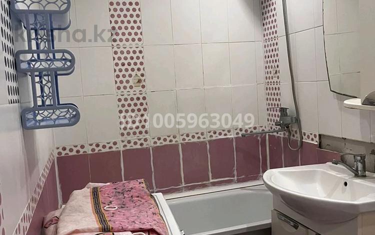 3-бөлмелі пәтер · 60 м² · 2/5 қабат, 5 мкр 20 дом, бағасы: 160 000 ₸ в Атырау, мкр Привокзальный-5 — фото 2