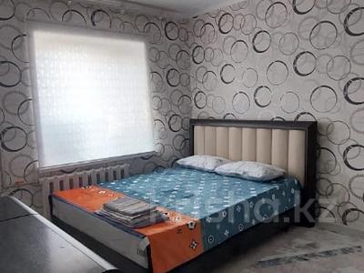 4-комнатная квартира · 90 м² · 1/5 этаж, Толе би 141А за 25 000 ₸ в 