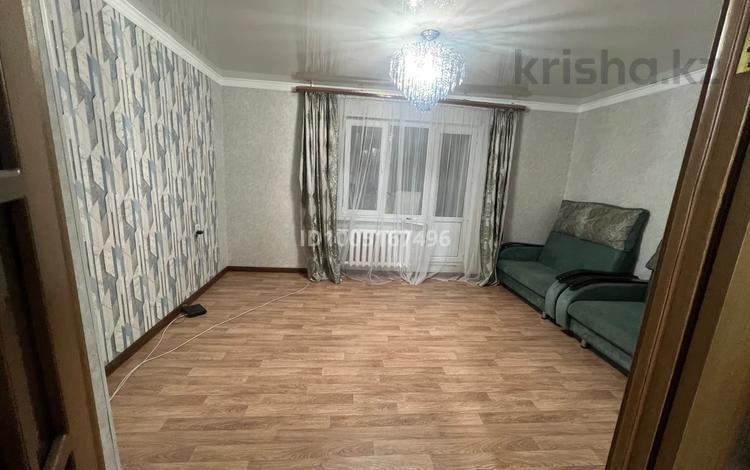 2-комнатная квартира · 77 м² · 2/5 этаж, мкр Тепличный, Жандосова — Жандосова-Сайна за 300 000 ₸ в Алматы, Ауэзовский р-н — фото 2