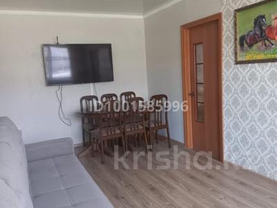 4-комнатная квартира · 66 м² · 1/5 этаж, Ак.Чокина 96 — ПГУ, Эко базар, Тд Арман, Гулливер, 9 школа за 24.5 млн 〒 в Павлодаре