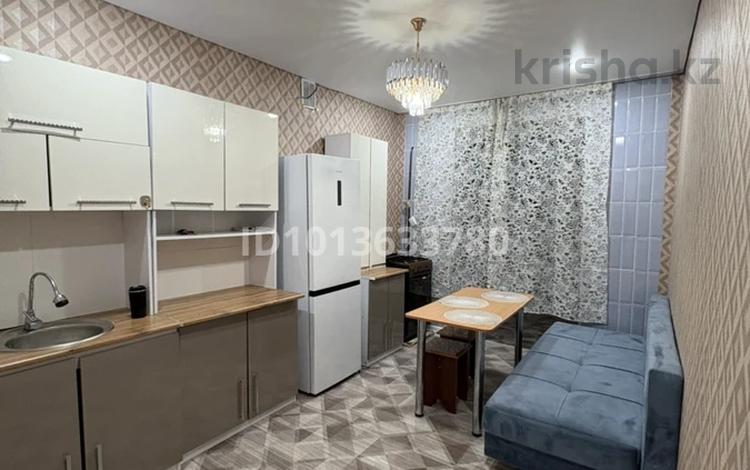 1-бөлмелі пәтер · 40 м² · 4/9 қабат, мкр Омега, Молдашева 20/1 — Район Омега (рядом остановки Нефти базы), бағасы: 120 000 ₸ в Уральске — фото 2