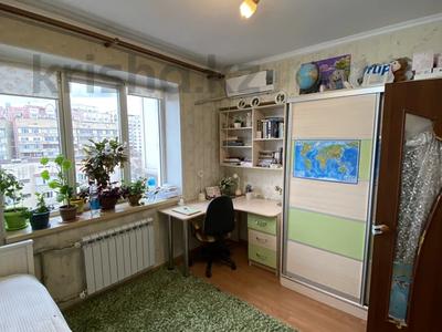 3-комнатная квартира · 70 м² · 8/9 этаж, мкр Жетысу-1 40 — Абая - Б.Момышұлы за 49 млн ₸ в Алматы, Ауэзовский р-н