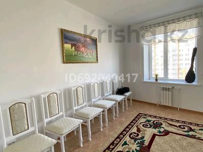 1-комнатная квартира · 49 м² · 5/9 этаж, Самал 104 — 10 мкрн самал 104 үй за 150 000 ₸ в Уральске