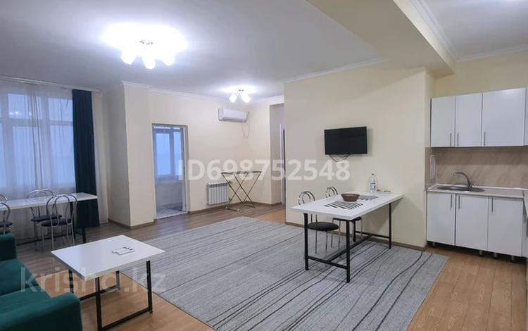 3-комнатная квартира · 90 м² · 17/19 этаж, 7А мкр 21 за 30 000 ₸ в Актау — фото 16