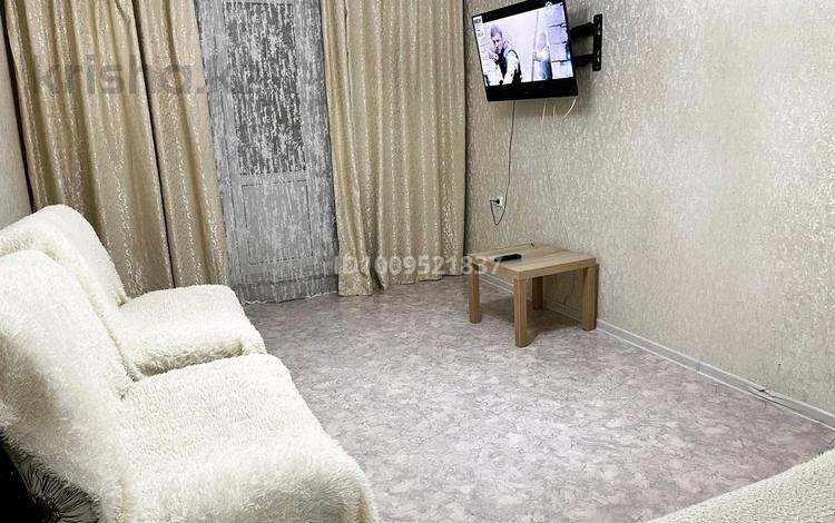 2-комнатная квартира · 46 м² · 2/5 этаж, Абая 68 — Рынок Есдаулет за 12 000 〒 в Темиртау — фото 2