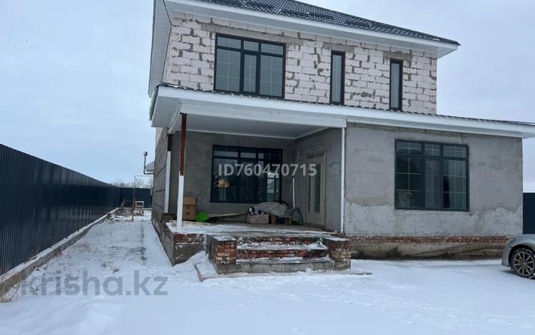 Отдельный дом · 5 комнат · 240 м² · 10 сот., Богенбай Батыра 7 — Целинная за 67.5 млн 〒 в Уральске — фото 2