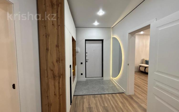 3-комнатная квартира · 72.4 м² · 1/9 этаж, мкр Кемел (Первомайское), Жолымбет 42/5 за 38 млн ₸ в Алматы, Жетысуский р-н — фото 4